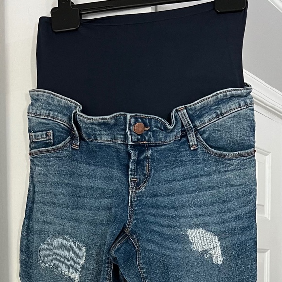 Old Navy Maternity Jeans - Picture 1 of 2